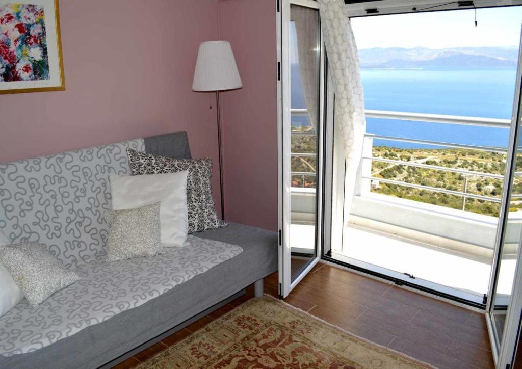 Blue Diamond Villa Schinias Exterior photo